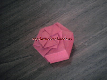 Caja hexagonal.